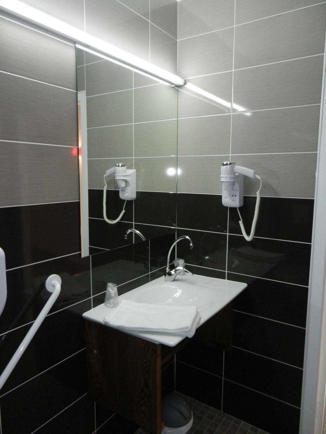 The Originals City, Hotel Albizia, 사흘라 라 카네다 외부 사진